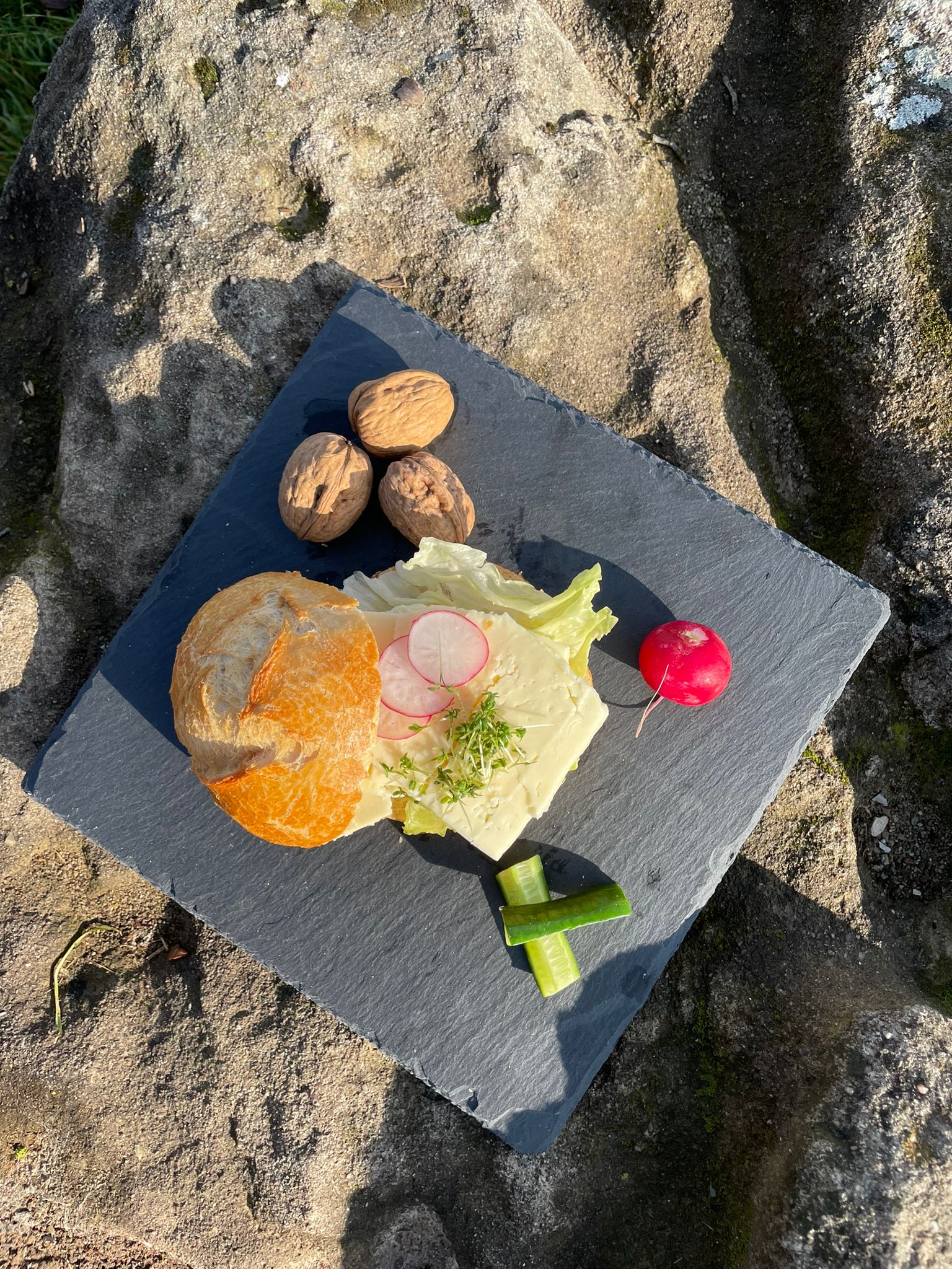 200g halbfester Schnittkäse Natur